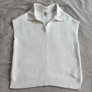 Elegant White Sleeveless Sweater